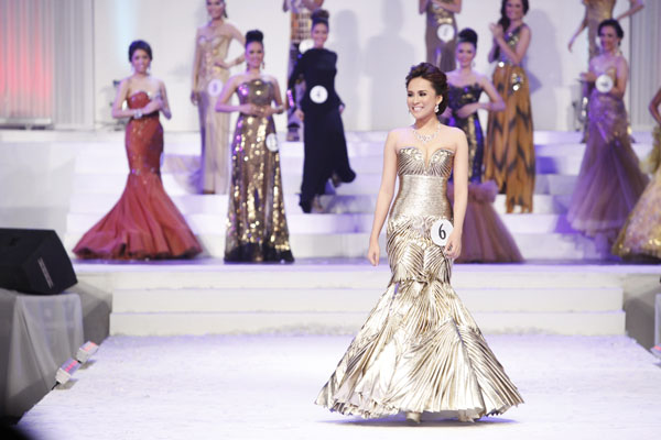 Miss Cebu 2012 Pierre Anther Infante in a Cary Santiago Gown